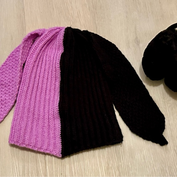 Women’s Winter Bundle - Cozy Beanie & Plush Black Earmuffs - Cute & Warm - Picture 4 of 15